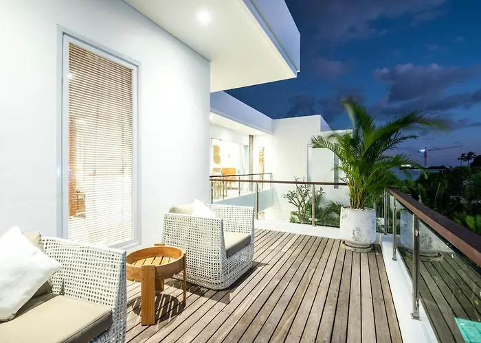Seaside Luxury 4Br Villa, 400M To Finns, Canggu Villa *