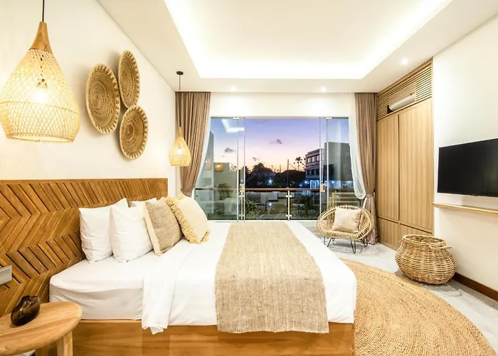 Seaside Luxury 4Br Villa, 400M To Finns, Canggu *
