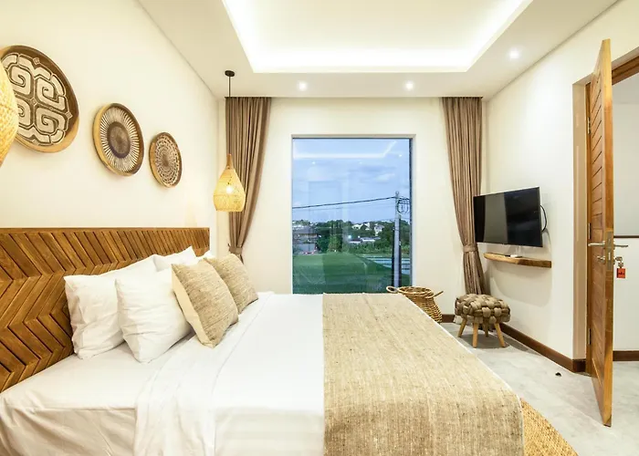 Seaside Luxury 4Br Villa, 400M To Finns, Canggu