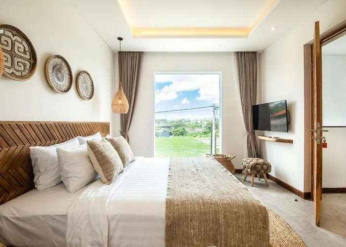 Seaside Luxury 4Br Villa, 400M To Finns, Canggu Villa
