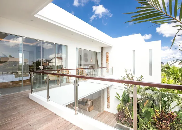 Seaside Luxury 4Br Villa, 400M To Finns, Canggu * Canggu (Bali)