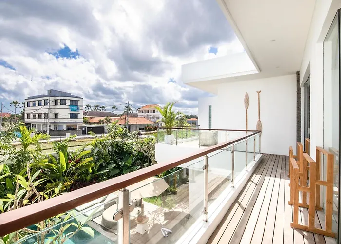 Seaside Luxury 4Br Villa, 400M To Finns, Canggu * Canggu (Bali)